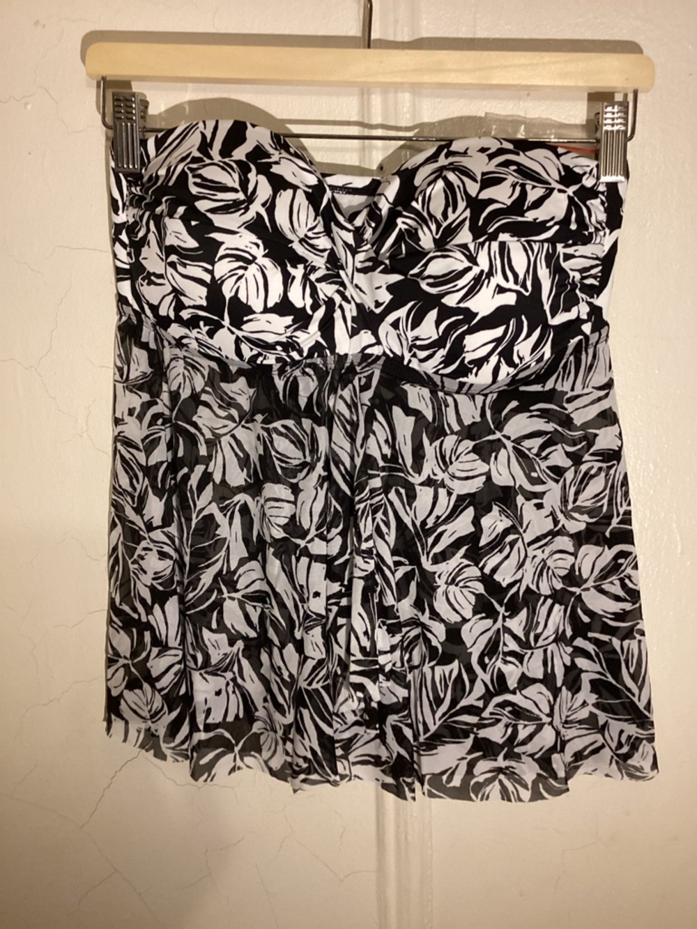 Aqua Green Medium Swim Crop Top Sheer midsection @ 18” long - Picture 2 of 8